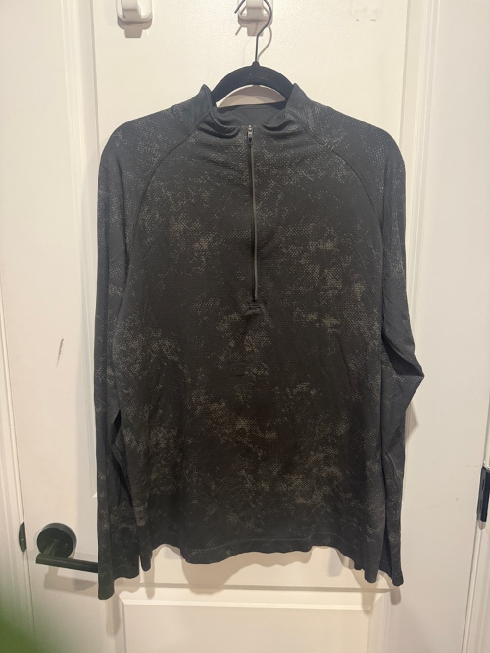 Lululemon Long Sleeve Half-Zip Athletic Pullover - Dark Charcoal Pattern